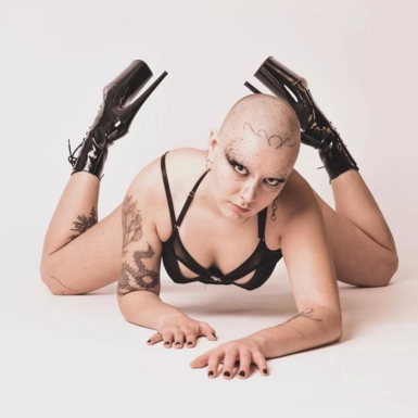 @mxtressviolet
