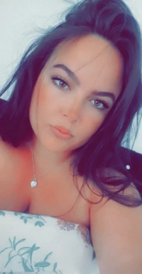 @queenbee122