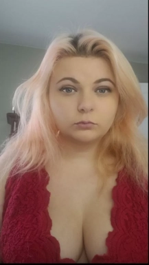 @kurvykristen