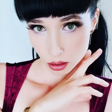 @daryajane