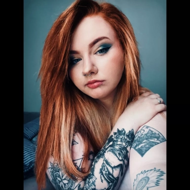 @chlomoe