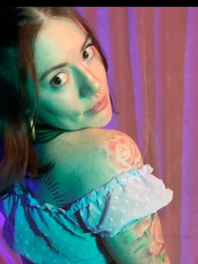 @intokateland