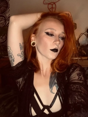 @spicygreenwitch